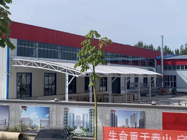 吉祥全球控股集團(tuán)裝車去遮陽(yáng)篷完工！
